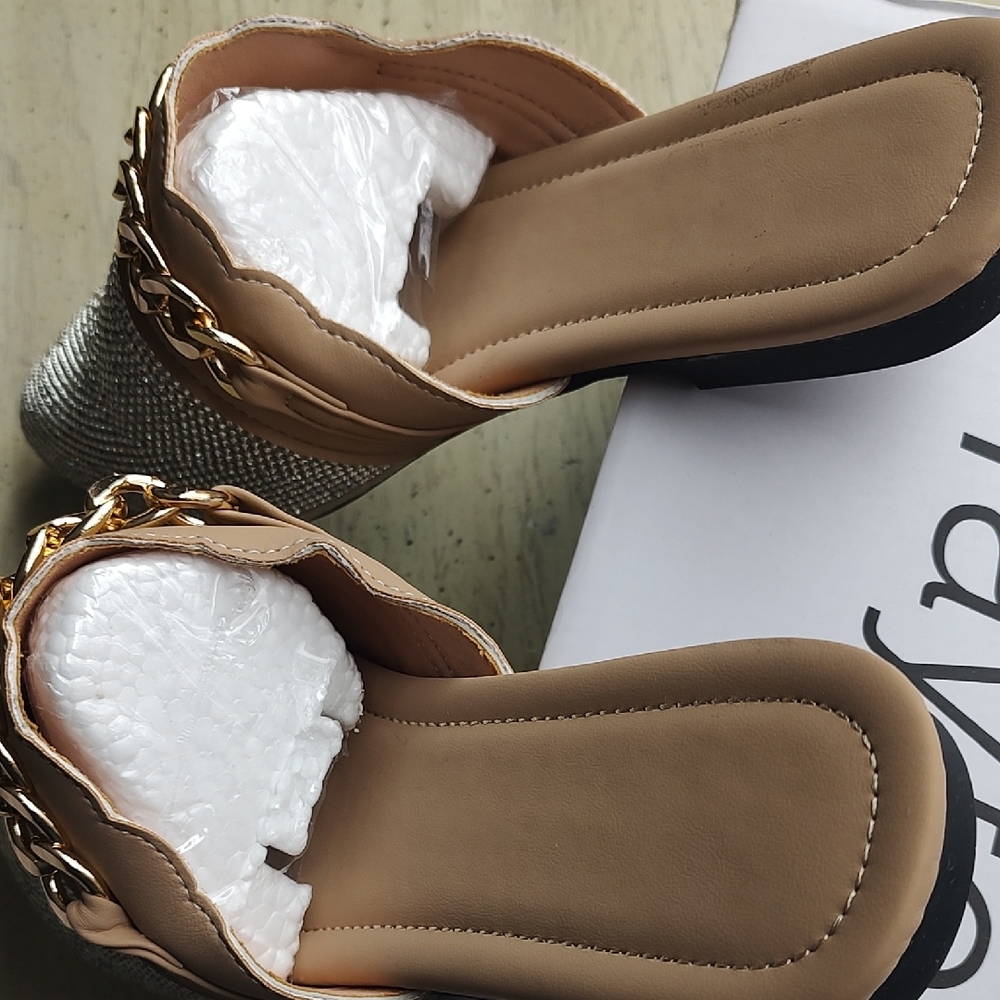 Rhinestone Pointed Toe Slip-On Mules in Beige - Picture 5 of 6